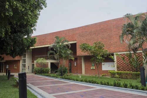 Facultad de Ciencias Económicas y Administrativas